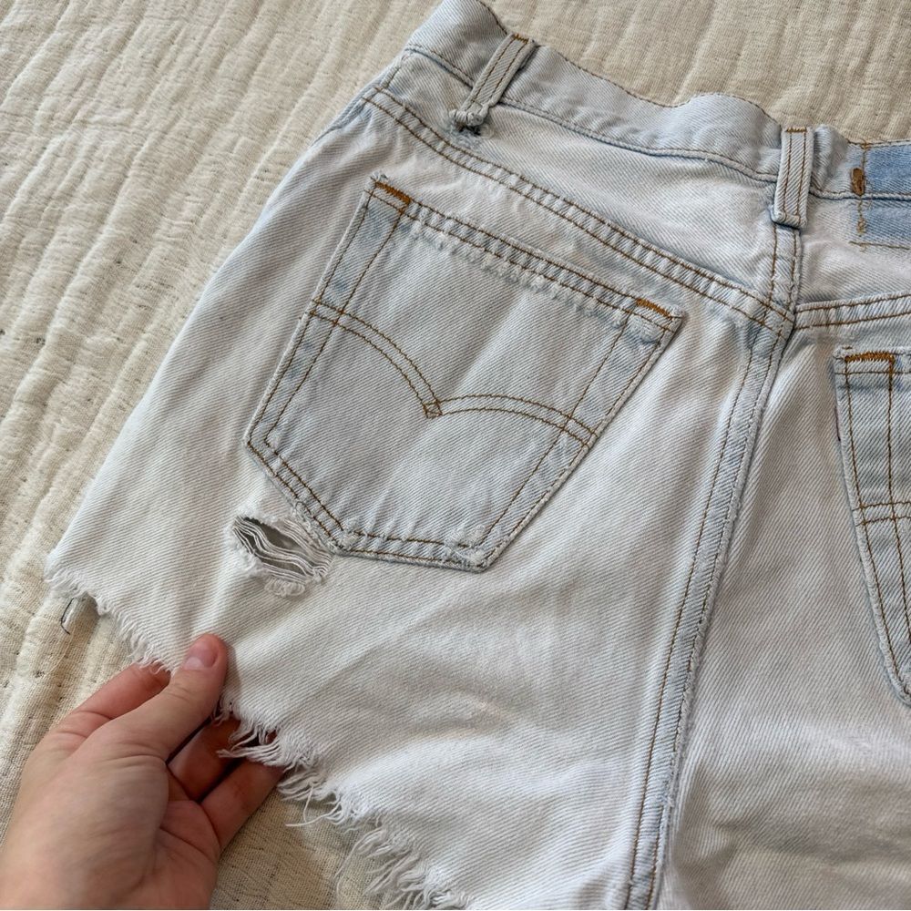 Levi's Women’s Vintage Blue Distressed 501 Cut Off Denim Shorts Button Fly - Picture 3 of 14
